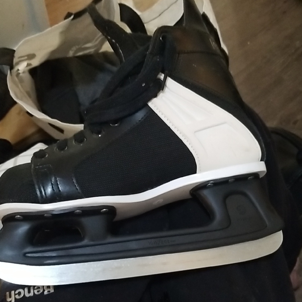 CCM Black and White Men's Ice Skates